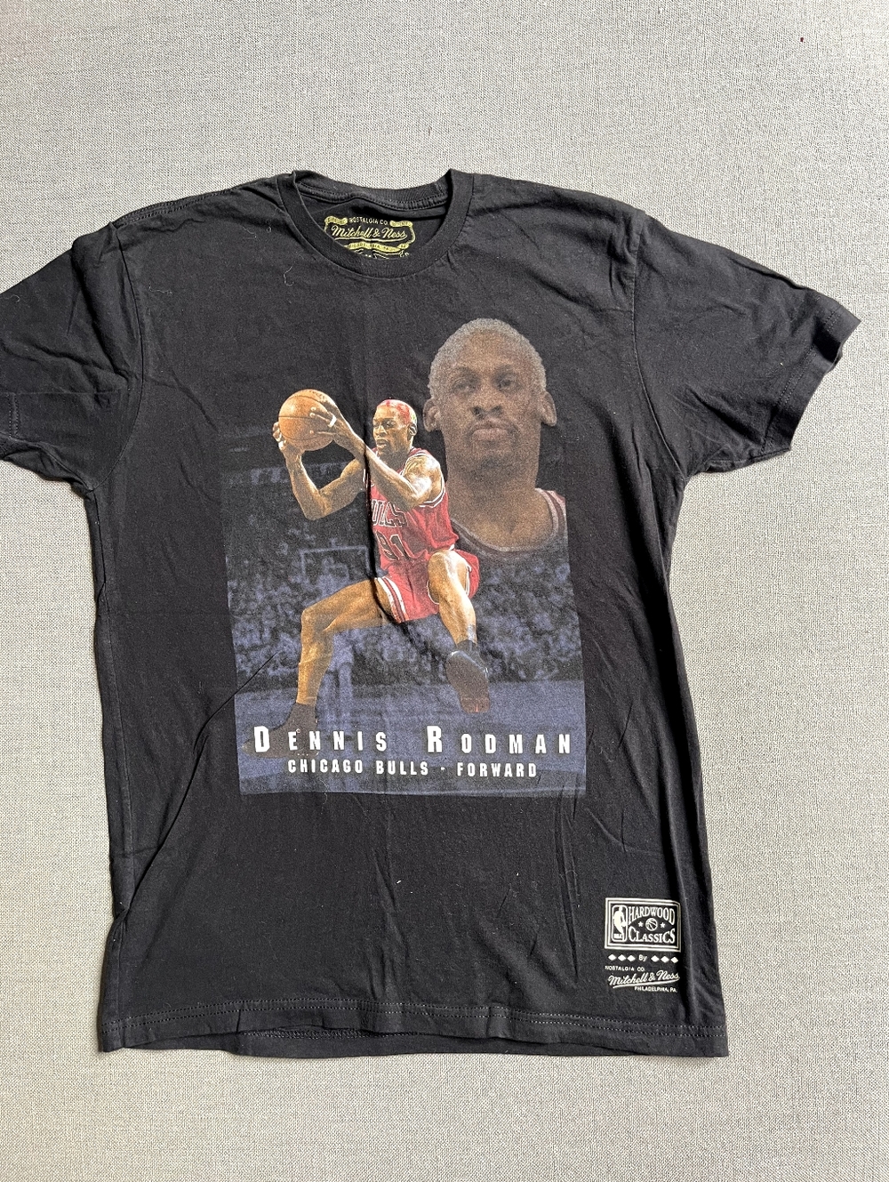 Mitchell & Ness Hardwood Classics Chicago Bulls Dennis Rodman T-Shirt Sz Medium